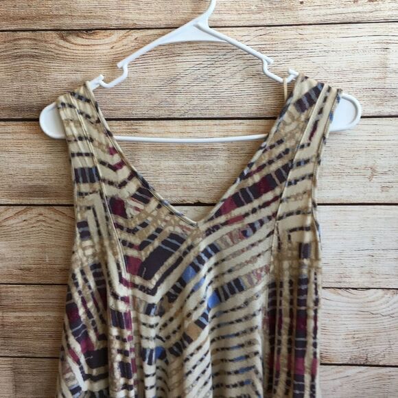 FREE PEOPLE HANDKERCHIEF HEM TOP IN BATIK PRINT‎ - Picture 2 of 7